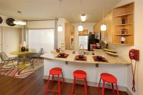 apt-2711-2800 Bartons Bluff Ln, Austin, TX, 78746-7943 | Card Image