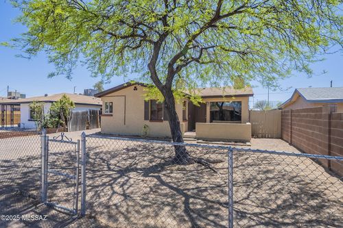 1634 E Miles St, Tucson, AZ, 85719-6239 | Card Image