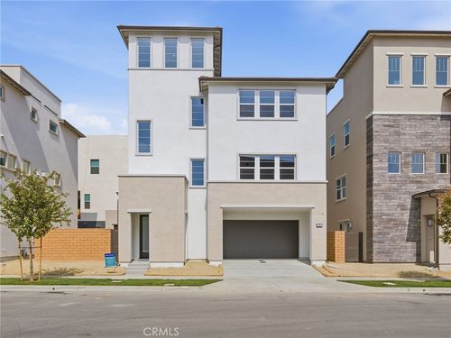 518 Marlow Ln, Montebello, CA, 90640-2466 | Card Image