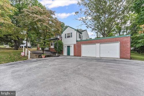 102 Cheyney Dr, West Chester, PA, 19382-7133 | Card Image