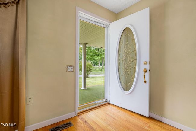1867 Gentry Creek Rd, House other with 3 bedrooms, 2 bathrooms and null parking in Laurel Bloomery TN | Image 55
