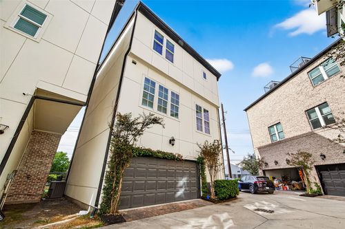 6240 Kansas St, Houston, TX, 77007-1040 | Card Image