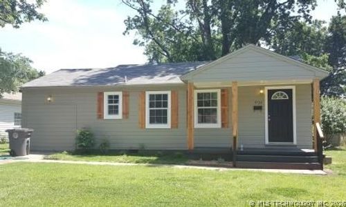 5720 3rd St, Tulsa, OK, 74112-1610 | Card Image
