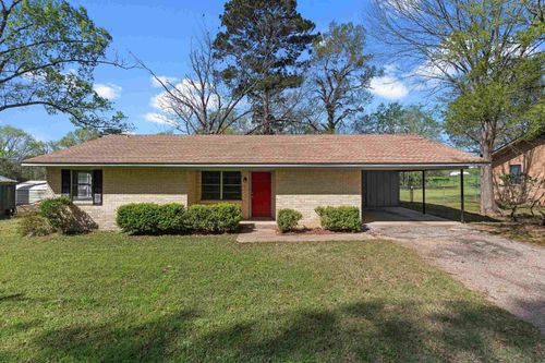 135 Mullins St, Tatum, TX, 75691-9511 | Card Image