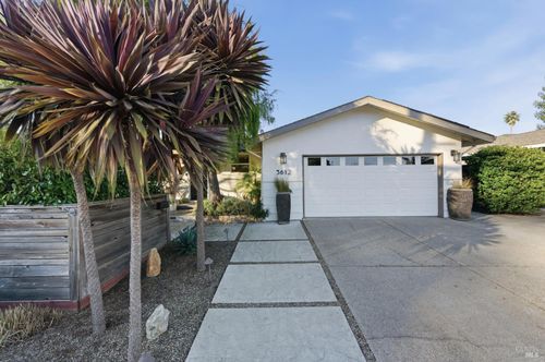 3612 Idlewild Avenue, Napa, CA, 94558 | Card Image