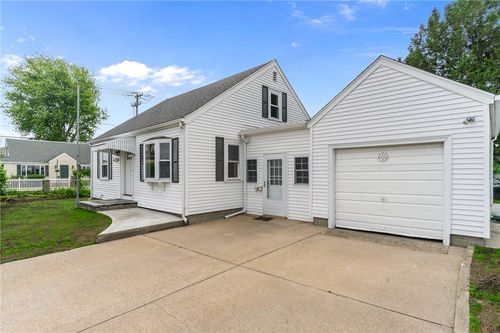 335 Carter Ave, Pawtucket, RI, 02861-2503 | Card Image