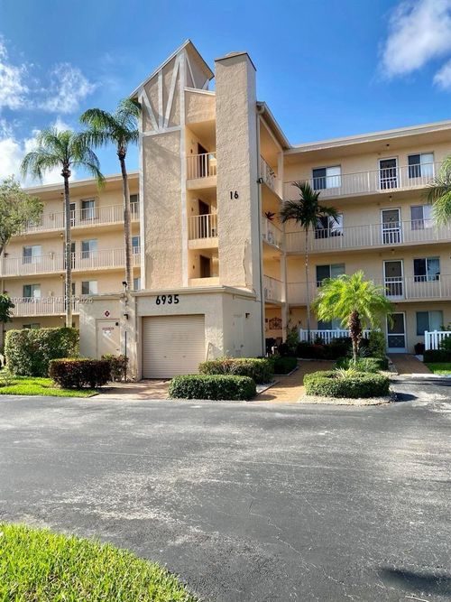 108-6935 Huntington Ln, Delray Beach, FL, 33446-2565 | Card Image