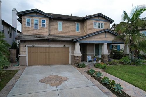 2850 N Stone Pine Gln, Santa Ana, CA, 92706-1169 | Card Image