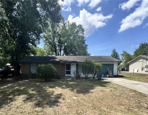 316 E Primrose Ln, LADY LAKE, FL, 32159-5116 | Card Image