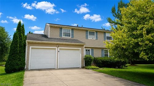 5511 Pond Ct, Stow, OH, 44224-1655 | Card Image
