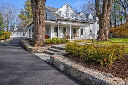 320 Illington Rd, Ossining, NY, 10562-1004 | Card Image