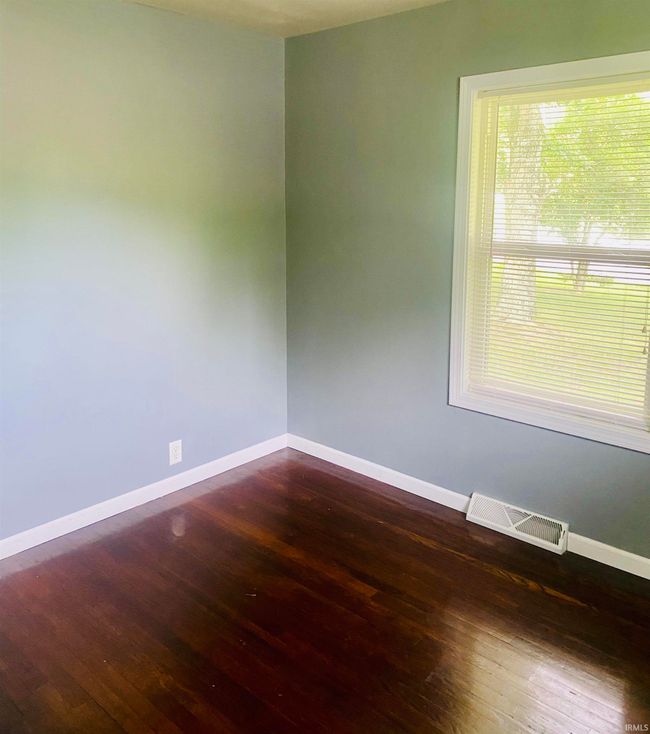 611 Russell Rd, Home with 3 bedrooms, 1 bathrooms and 4 parking in Chandler IN | Image 17