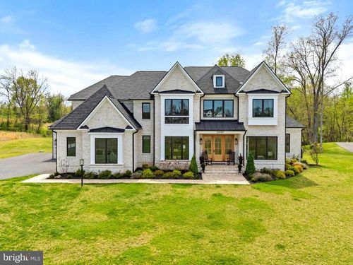 23084 Affirmed Park Ct, MIDDLEBURG, VA, 20117-3283 | Card Image