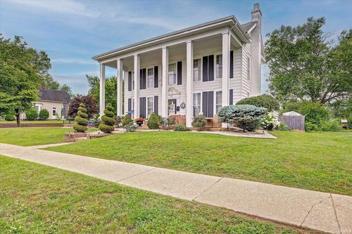 14 S Edwards St, Worthington, IN, 47471-1622 | Card Image