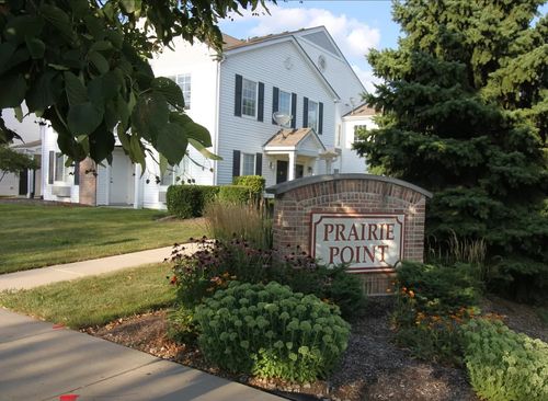 0-1417 Mcclure Rd, Aurora, IL, 60505-3885 | Card Image