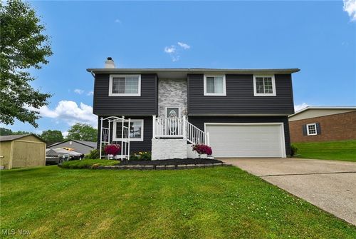 5665 Valerius Street Sw, Navarre, OH, 44662 | Card Image