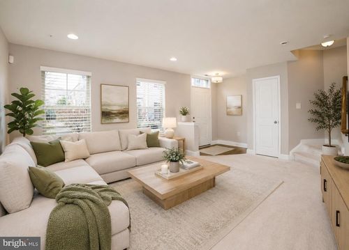 102 Vanguard Ln, ANNAPOLIS, MD, 21401-4408 | Card Image