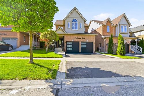 9 Iberville Rd, Whitby, ON, L1M1H5 | Card Image