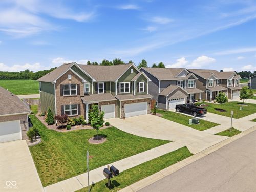 232 Waterford Ln, Pendleton, IN, 46064-6417 | Card Image