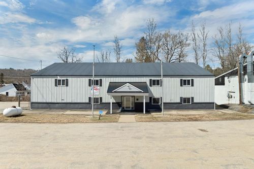 55 Maynesboro St, Berlin, NH, 03570-3339 | Card Image