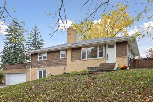 1102 Carlton Dr, Arden Hills, MN, 55112-3707 | Card Image