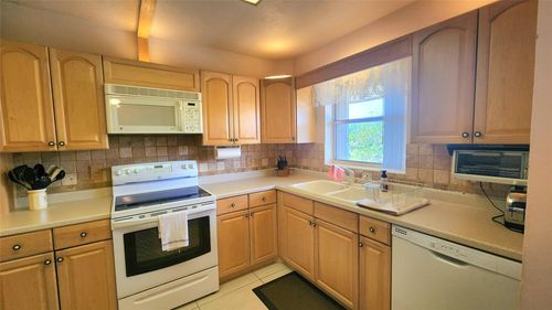 apt-302-700 Se 6th Ave, Deerfield Beach, FL, 33441-4804 | Card Image