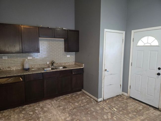16613 Winchester Ave, House other with 3 bedrooms, 1 bathrooms and null parking in Markham IL | Image 4