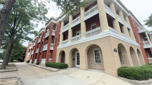 308-450 W Princess Anne Rd, Norfolk, VA, 23517-2137 | Card Image
