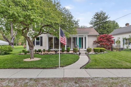 110 West St, Swanton, OH, 43558-1253 | Card Image