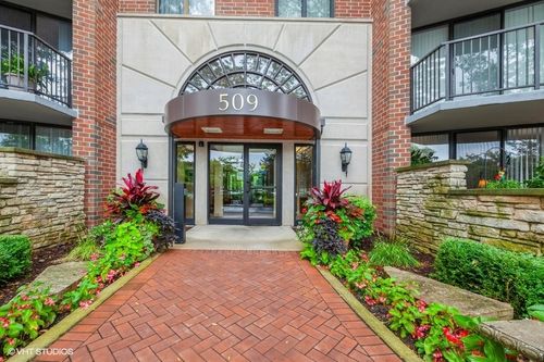 unit-409-509 Aurora Ave, Naperville, IL, 60540-6261 | Card Image