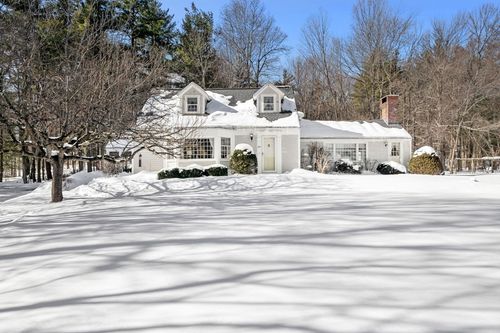 39 Mount Lebanon St, Pepperell, MA, 01463-1287 | Card Image