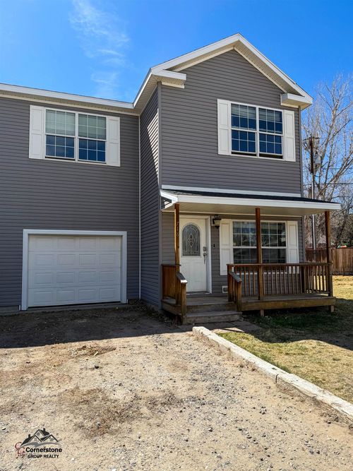 718 1st St, Riverton, WY, 82501-2804 | Card Image