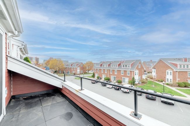 UNIT-46 - 148 Quincy Shore Dr, Condo with 2 bedrooms, 3 bathrooms and 2 parking in Quincy MA | Image 33