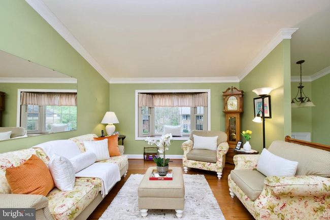6690 Old Blacksmith Dr, House other with 5 bedrooms, 3 bathrooms and null parking in BURKE VA | Image 7