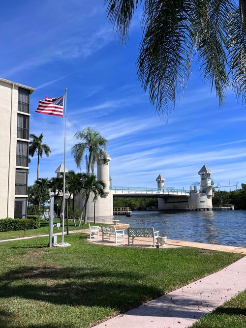 740 E Ocean Ave, Boynton Beach, FL, 33435-5175 | Card Image