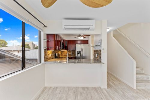 apt-a-1418 Makiki St, Honolulu, HI, 96814-1300 | Card Image