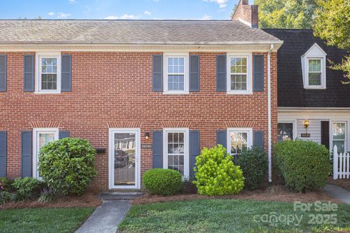 8040 Regent Park Ln, Charlotte, NC, 28210-5742 | Card Image