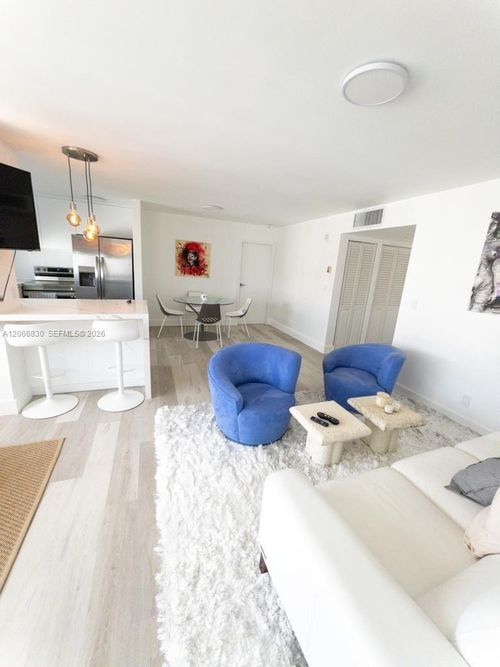 1005-17011 N Bay Rd, Sunny Isles Beach, FL, 33160-3685 | Card Image