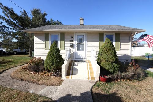 618 S Union St, Madrid, IA, 50156-1614 | Card Image