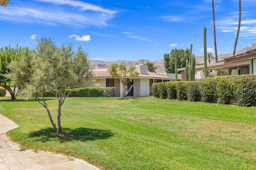 11 Dartmouth Dr, Rancho Mirage, CA, 92270-3151 | Card Image