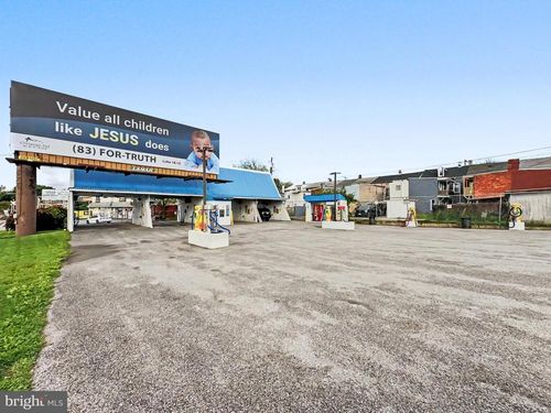 429 E Philadelphia St, YORK, PA, 17403-1621 | Card Image