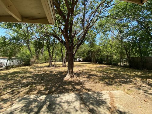1813 Wayne St, Denton, TX, 76209-4636 | Card Image