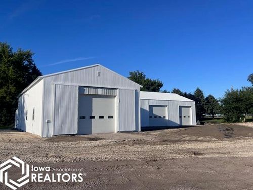 610 7th St Se, Britt, IA, 50423-2037 | Card Image
