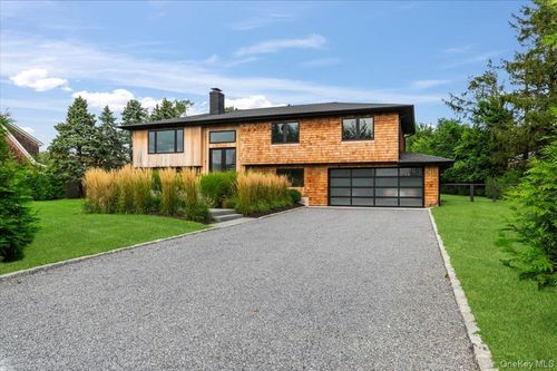 40 Knollwood Dr, Southampton, NY, 11968-3205 | Card Image