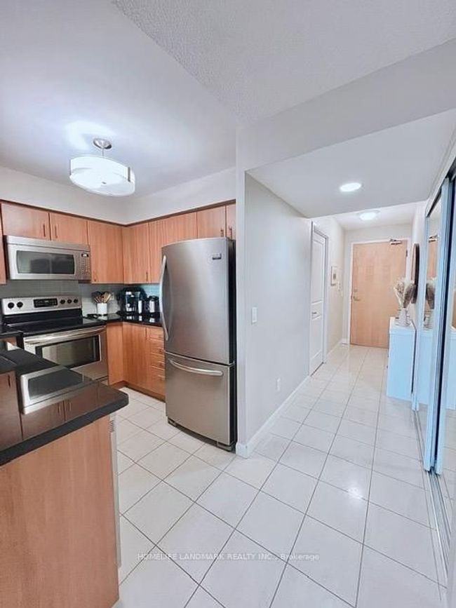 2601 - 4968 Yonge St, Condo with 2 bedrooms, 1 bathrooms and 1 parking in North York ON | Image 5