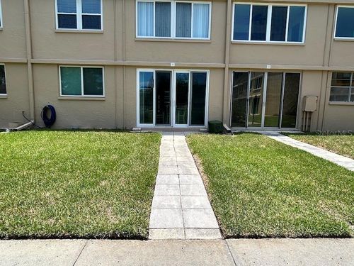 apt-111-5095 Bay St Ne, ST PETERSBURG, FL, 33703-4070 | Card Image