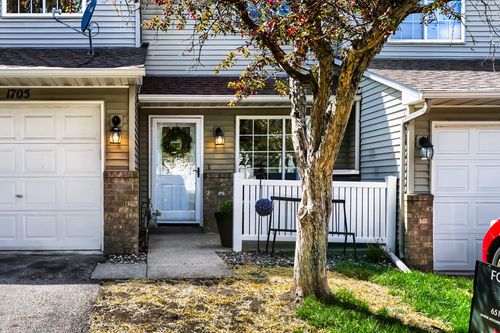 79-1705 Riverwood Dr, Burnsville, MN, 55337-5303 | Card Image