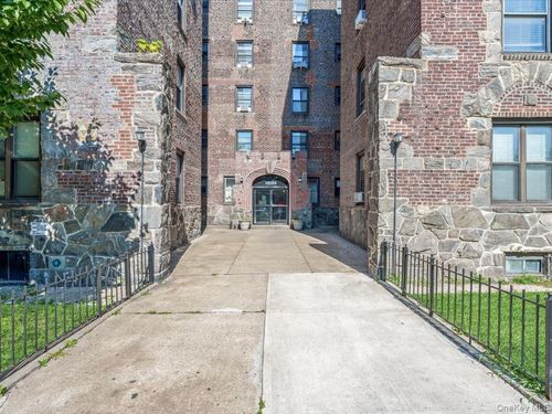 apt-301-9524 Fort Hamilton Pkwy, Brooklyn, NY, 11209-7472 | Card Image