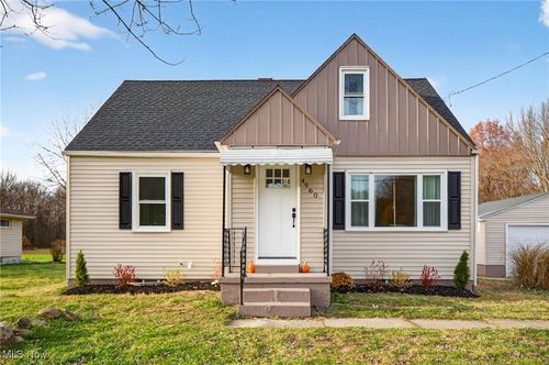 4960 Palmyra Rd Sw, Warren, OH, 44481-9784 | Card Image