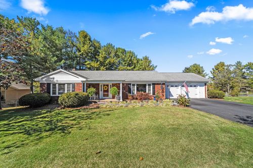 9 S Cobblestone Ct, FISHERSVILLE, VA, 22939-2042 | Card Image